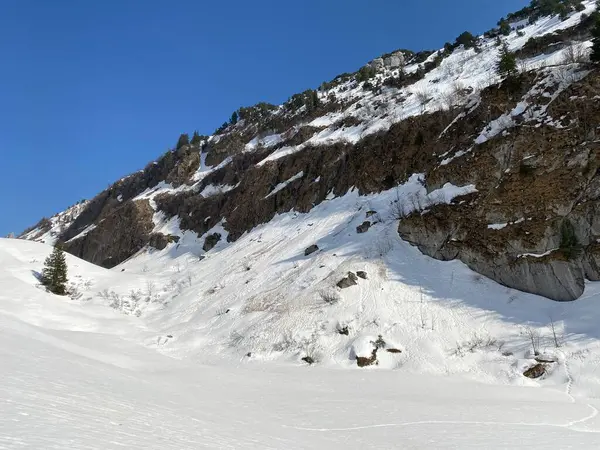 Pico Pedra Coberta Neve Chammlenen Chaemmlenen Cordilheira Dos Alpes Glarus — Fotografia de Stock