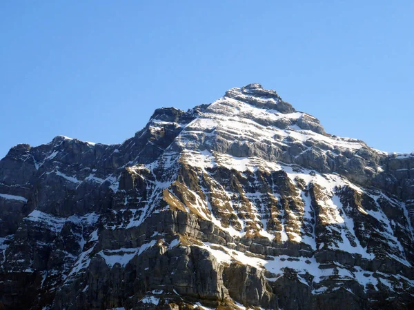 Alpin Topp Usser Furberg Eller Usser Fuerberg 2605 Glarus Alperna — Stockfoto