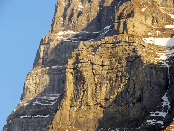 Rocas Piedras Principios Primavera Durante Derretimiento Nieve Cordillera Del Glarus — Foto de Stock