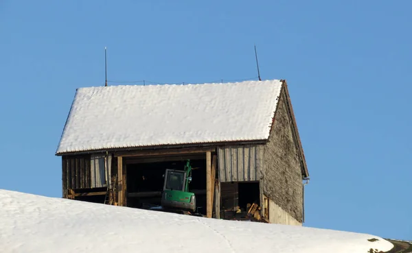 Indigenous Alpine Huts Wooden Cattle Stables Swiss Pastures Covered Fresh — Stock Photo, Image