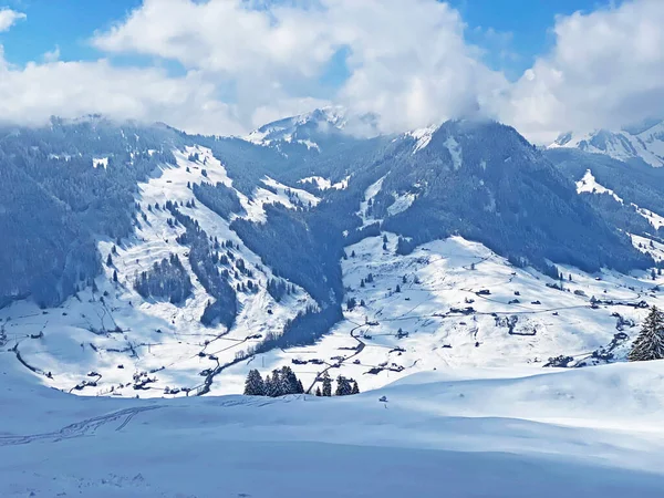 Hermoso Ambiente Invernal Valle Alpino Del Arroyo Lutheren Pie Cordillera — Foto de Stock