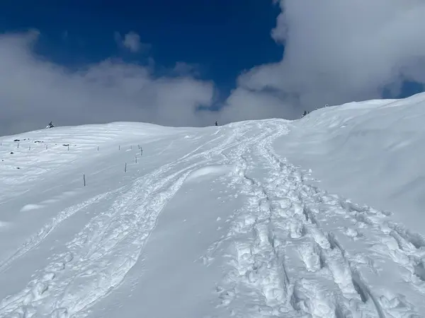 Prachtige Winterwandelwegen Sporen Hellingen Van Alpstein Bergketen Frisse Alpiene Sneeuwbedekking — Stockfoto
