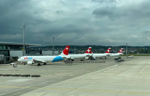 Aeroporto Zrich Der Flughafen Zurique Oder Flughafen Zuerich Kloten Zurique — Fotografia de Stock