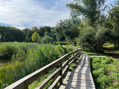Educational trail of the significant landscape of Sovsko lake, Sovski Dol - Caglin, Croatia (Poucna staza znacajnog krajolika Sovsko jezero, Caglin - Slavonija, Hrvatska)