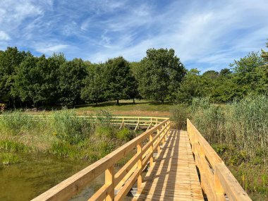 Educational trail of the significant landscape of Sovsko lake, Sovski Dol - Caglin, Croatia (Poucna staza znacajnog krajolika Sovsko jezero, Caglin - Slavonija, Hrvatska)