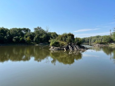 Lake Veliki Sakadas and floodplain forests, Kopacki rit Nature Park - Kopacevo, Croatia (Jezero Veliki Sakadas i poplavne sume, Park prirode Kopacki rit - Kopacevo, Hrvatska)