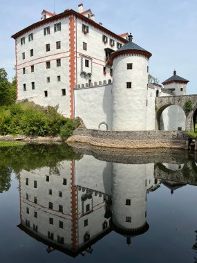 Sneznik Şatosu, Schloss Schneeberg - Stari trg pri Lozu, Slovenya (Grad Sneznik veya Dvorac Sneznik - Stari trg pri Lozu, Slovenija)