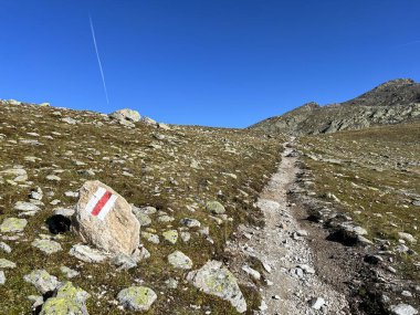 Silvretta Alp Dağları 'nda ve İsviçre Alp Dağları' nda yürüyüş rotaları (Davos - Kanton of Grisons, İsviçre))