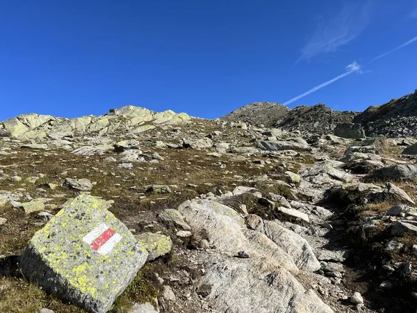 Silvretta Alp Dağları 'nda ve İsviçre Alp Dağları' nda yürüyüş rotaları (Davos - Kanton of Grisons, İsviçre))