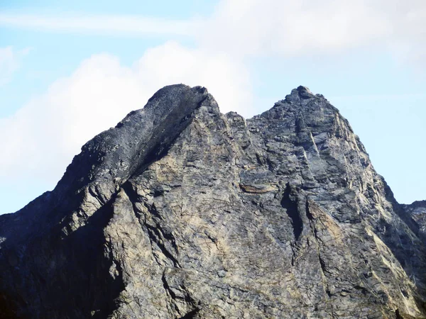 Pico Alpino Rochoso Vorderes Plattenhorn 3217 Cordilheira Dos Alpes Silvretta — Fotografia de Stock
