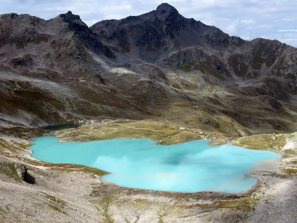 Lago Montanha Alpino Schwarzsee Lago Negro Entre Cidades Turísticas Davos — Fotografia de Stock
