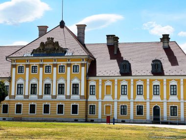 Vukovar 'daki Barok Sarayı - Slavonya, Hırvatistan (Schloss Eltz Vukovar - Slawonien, Kroatien veya Barokni Dvorac Eltz u Vukovaru - Slavonija, Hrvatska)