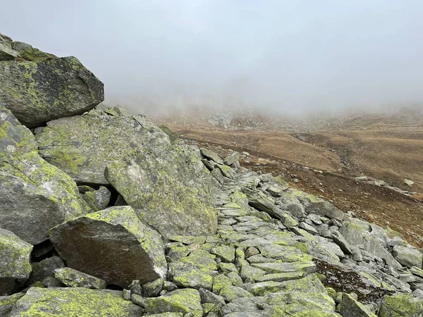 Rutas Senderismo Rutas Montañismo Entorno Alpino Suizo Otoño Zona Montañosa — Foto de Stock