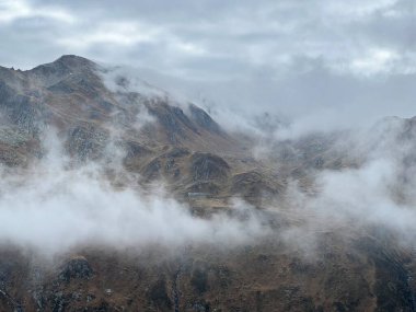 İsviçre 'nin St. Gotthard geçidi (Gotthard geçidi), Airolo - Ticino Kantonu (Tessin), İsviçre (Schweiz)