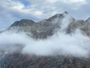 İsviçre 'nin St. Gotthard geçidi (Gotthard geçidi), Airolo - Ticino Kantonu (Tessin), İsviçre (Schweiz)