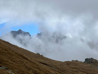 İsviçre 'nin St. Gotthard geçidi (Gotthard geçidi), Airolo - Ticino Kantonu (Tessin), İsviçre (Schweiz)
