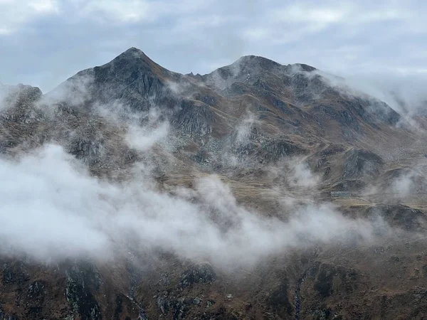 İsviçre 'nin St. Gotthard geçidi (Gotthard geçidi), Airolo - Ticino Kantonu (Tessin), İsviçre (Schweiz)