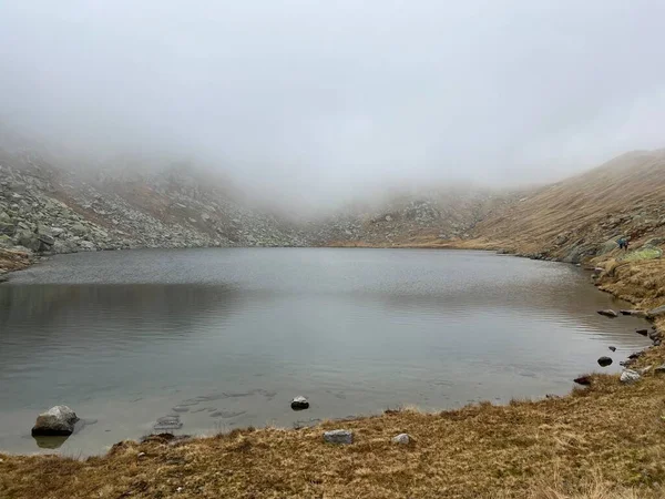 Ambiente Místico Otoñal Lago Alpino Lago Orsino Zona Montañosa Del — Foto de Stock