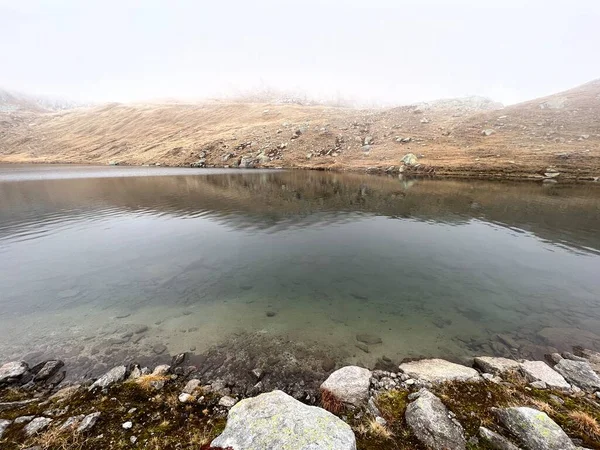 Mystisk Höststämning Vid Den Alpina Sjön Lago Orsino Det Bergiga — Stockfoto