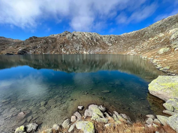 Cristallino Lago Alpino Laghi Orsirora Durante Una Bella Giornata Autunnale — Foto Stock