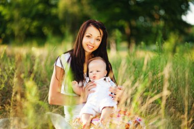 genç anne açık havada bebek Baby