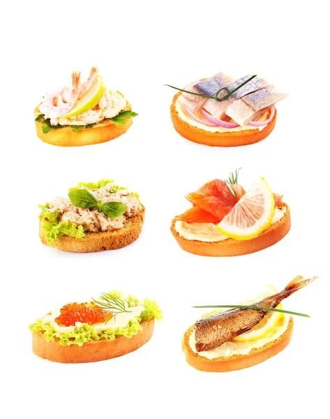 Tasty sandwiches with seafood — Stock Photo, Image