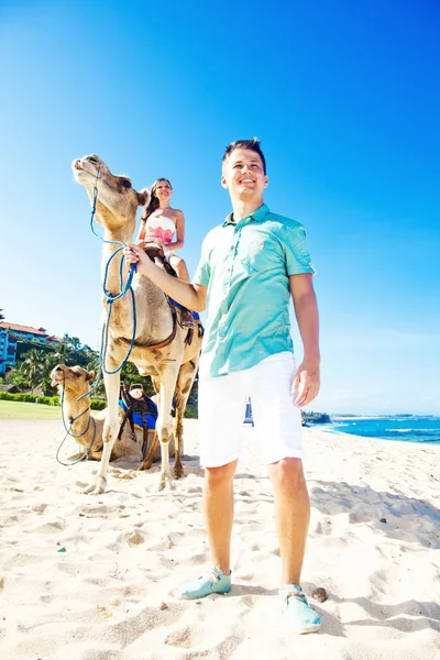 Couple on wedding day in Bali — Stock Photo, Image