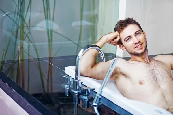 Man taking bath — Stock Photo, Image