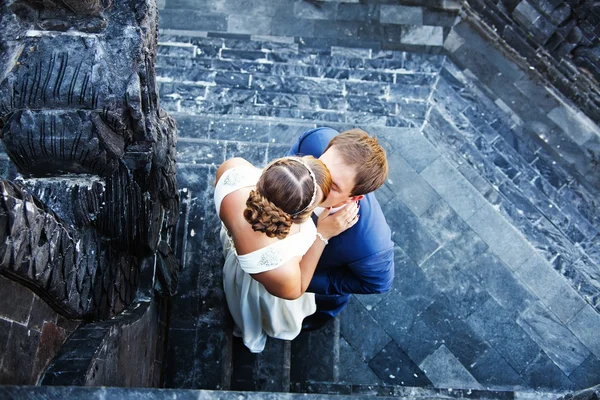 Kiss on wedding day — Stock Photo, Image