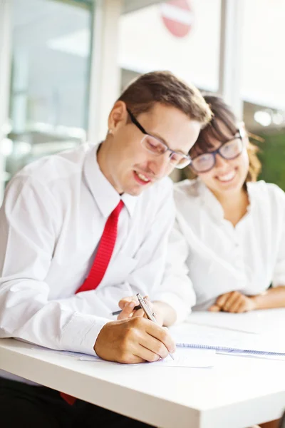 Two office workers creating together — Stock Photo, Image