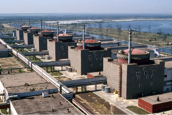 Luchtfoto van kerncentrale op — Stockfoto