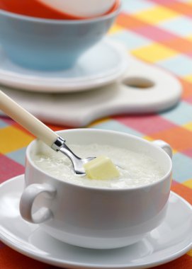 pirinç lapası tereyağı ile