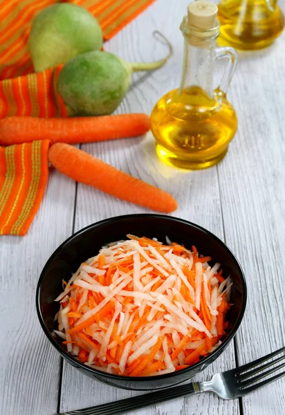 Ralladura de rábano y zanahoria —  Fotos de Stock