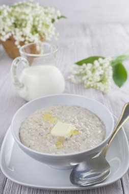 tereyağı ile yulaf lapası