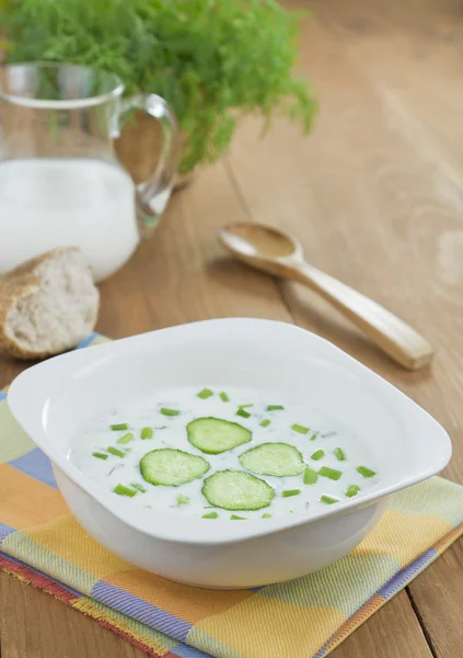 Сold soup with cucumber and yogurt — Stock Photo, Image