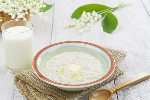 Farina d'avena porridge con burro — Foto Stock