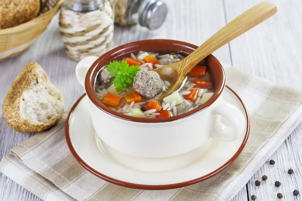 Sopa con albóndigas y arroz —  Fotos de Stock