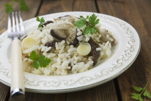 Risotto with mushrooms and leek — Stock Photo, Image