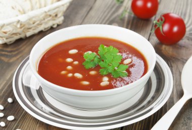 beyaz fasulye domates çorbası