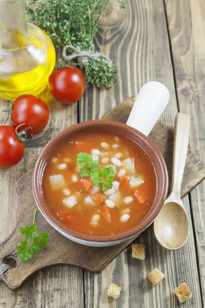 Sopa de tomate com feijão branco — Fotografia de Stock