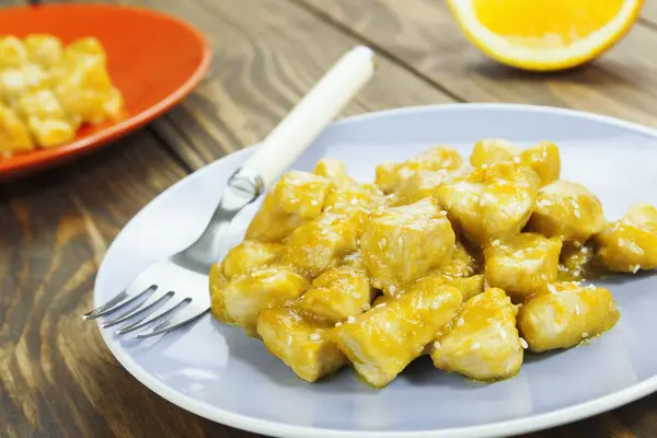 Huhn mit Orangensoße — Stockfoto