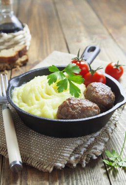 croquettes patates püresi ile