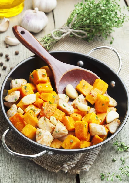 Chicken baked with pumpkin — Stock Photo, Image