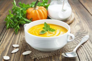 Balkabağı çorbası.