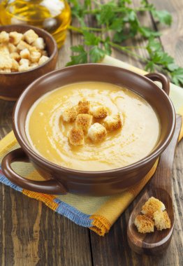 Kırmızı Mercimek Çorbası 