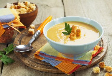 Kırmızı Mercimek Çorbası 