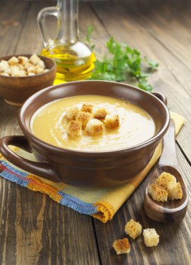 Kırmızı Mercimek Çorbası 