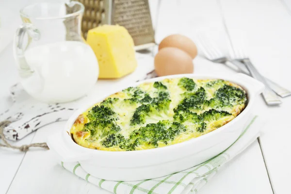 Broccoli, baked with cheese and egg — Stock Photo, Image