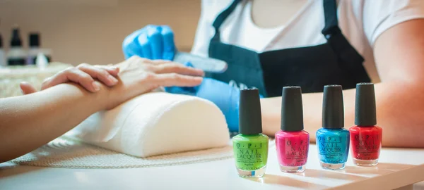 Manicure, nagellak — Stockfoto