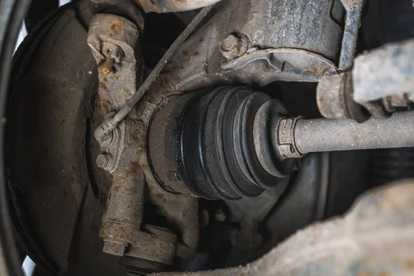 Leaks of lubricants, oil on the rubber seal, boot, swivel mechanism of the vehicle chassis, service and repair. Breakdown and diagnostics. Replacing the front anti-roll bar bushings on a car